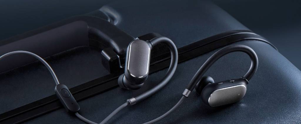 xiaomi-mi-sport-bluetooth-ear-hook-headphones-005.jpg